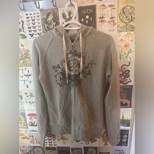 Element skate brand. Size L . Good quality.